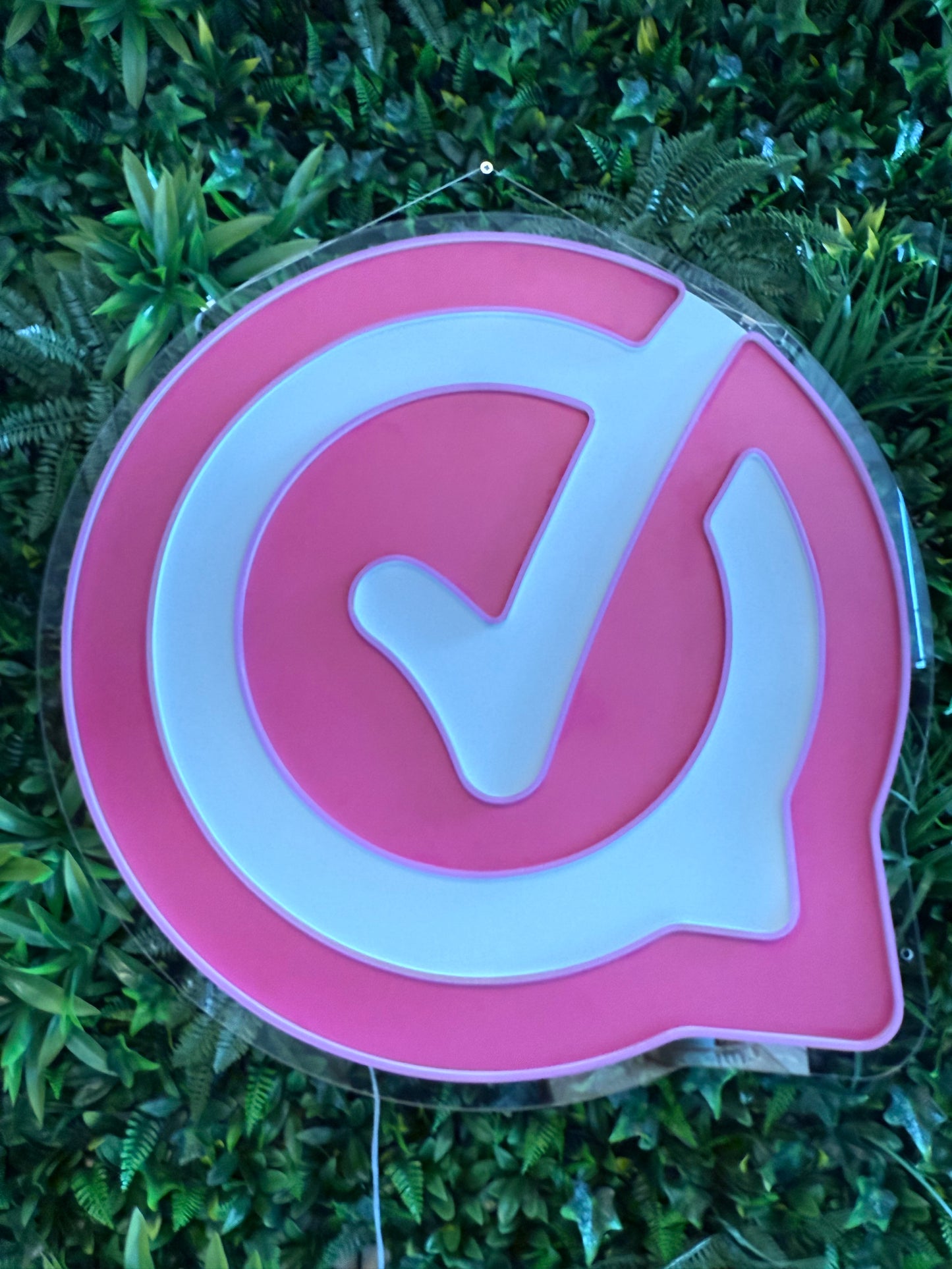 WebwinkelKeur Neon Logo Lamp – Handmade &amp; Unique